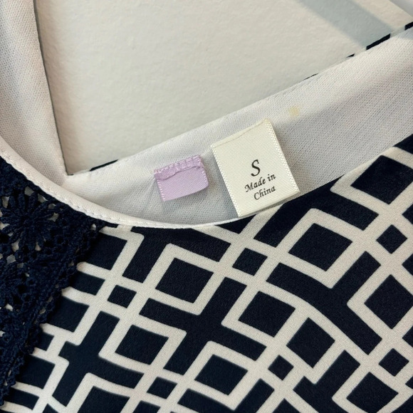 Alya Women’s Blue White Geometric Lace 3 Quarter Sleeve Mini Dress Formal Event - Picture 2 of 12